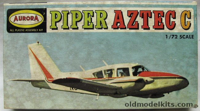 Aurora 1/72 Piper Aztec C, 282-70 plastic model kit